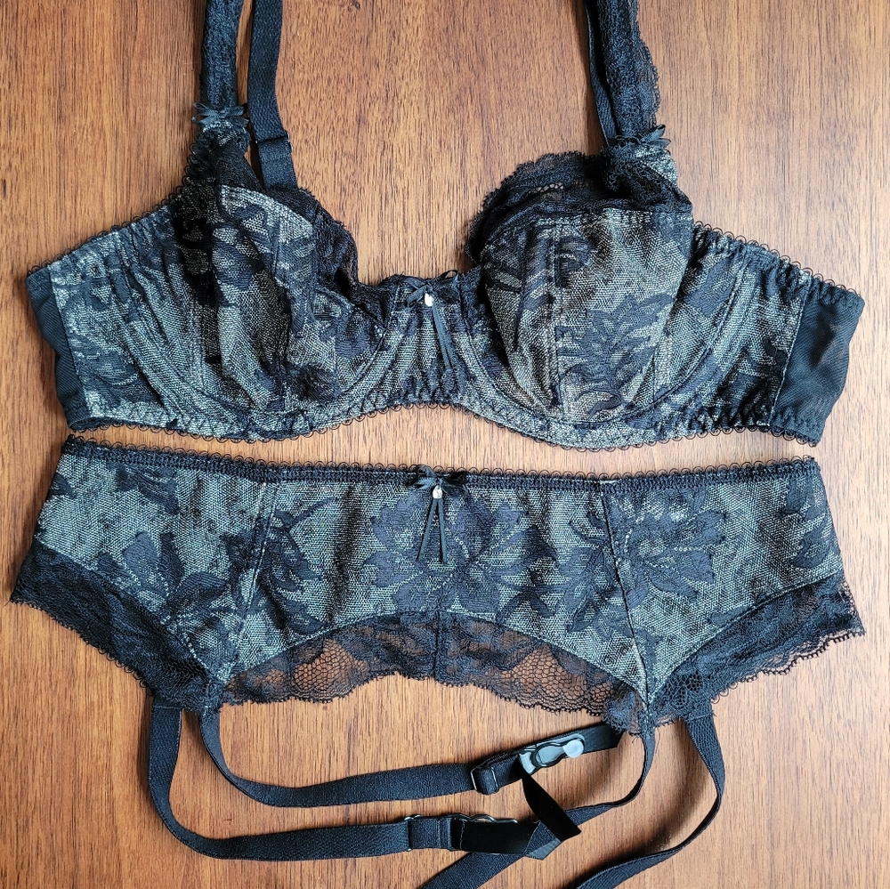 Lingerie set